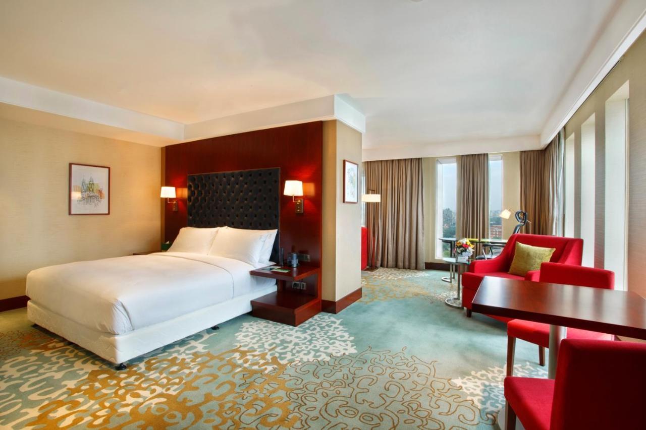 Holiday Inn Dhaka City Centre By Ihg Экстерьер фото