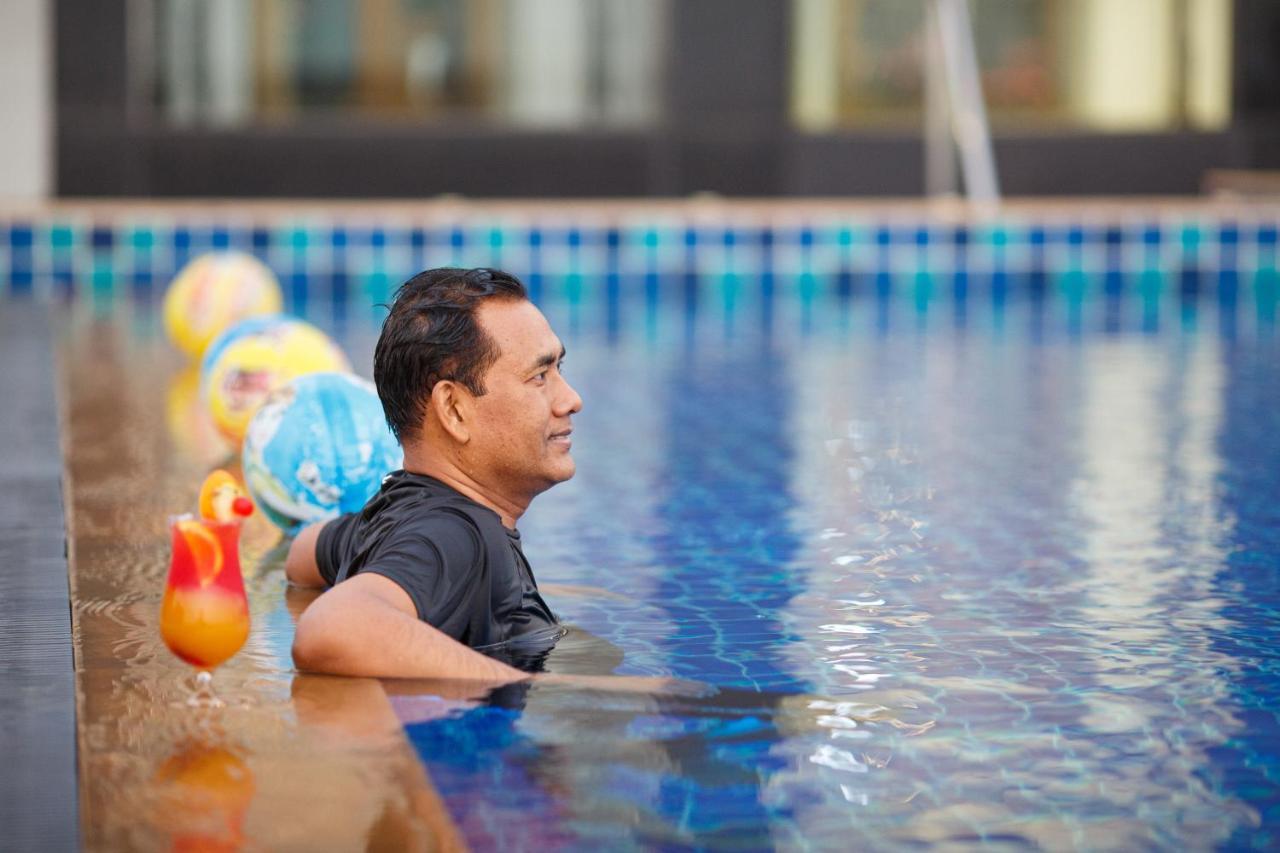 Holiday Inn Dhaka City Centre By Ihg Экстерьер фото