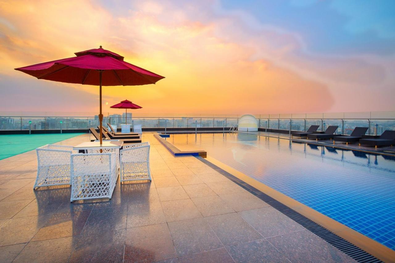 Holiday Inn Dhaka City Centre By Ihg Экстерьер фото