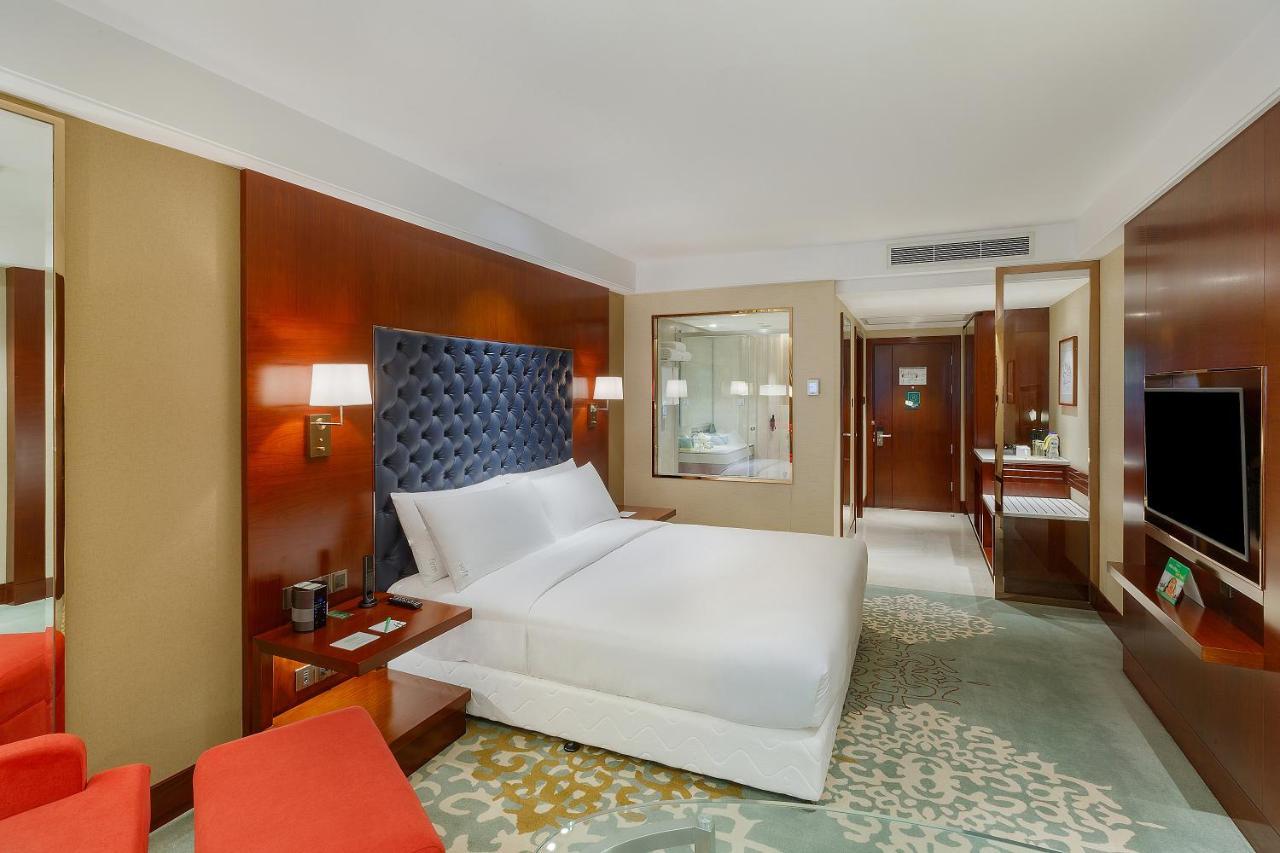 Holiday Inn Dhaka City Centre By Ihg Экстерьер фото