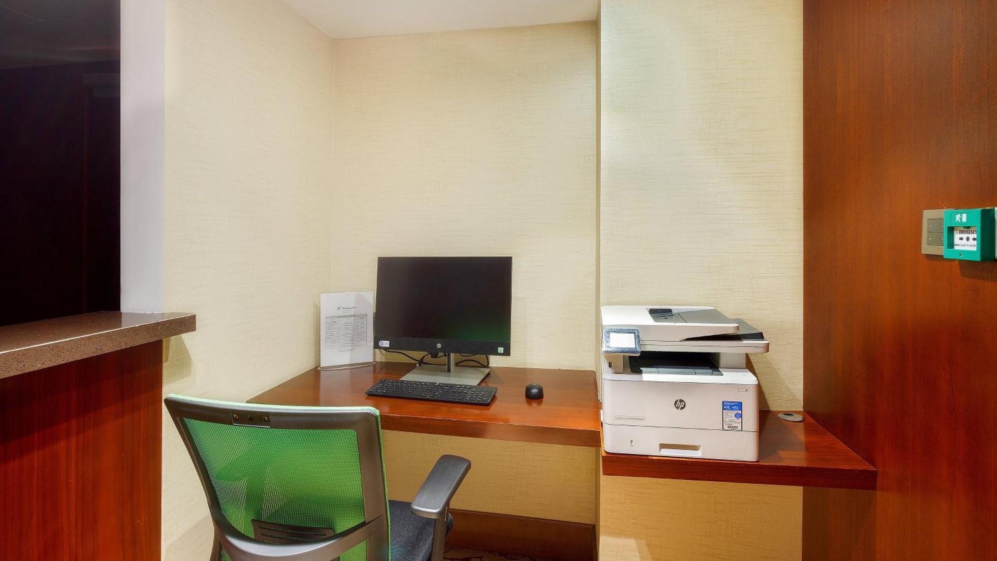 Holiday Inn Dhaka City Centre By Ihg Экстерьер фото